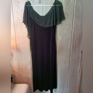 SL FASHIONS BLACK VELVET DRESS SIZE 8